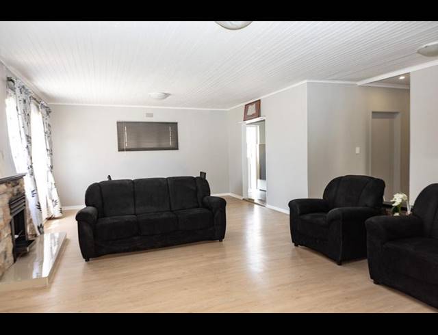 3 BEDROOM HOUSE FOR SALE IN LOTUS RIVER